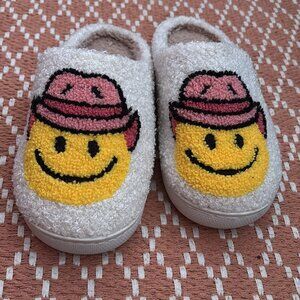 slippers size 6